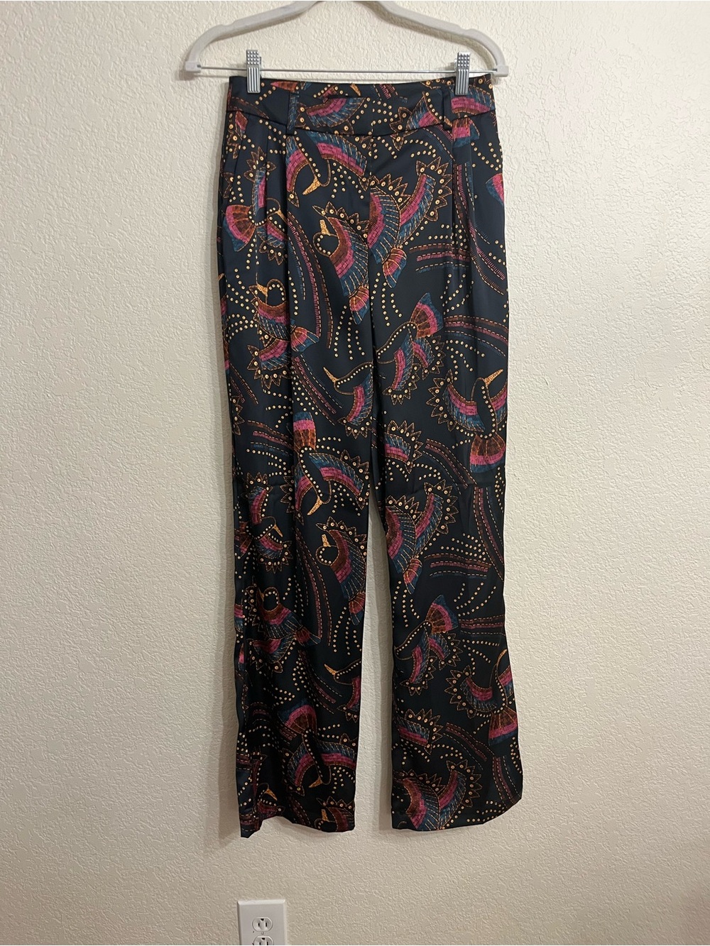 House of Harlow 1960 bold/ silky Trousers